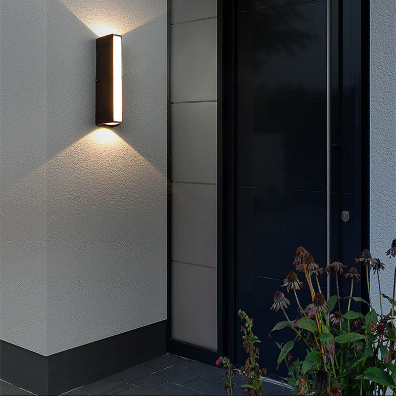 Lumedo Waterproof Outdoor Wall Lamp