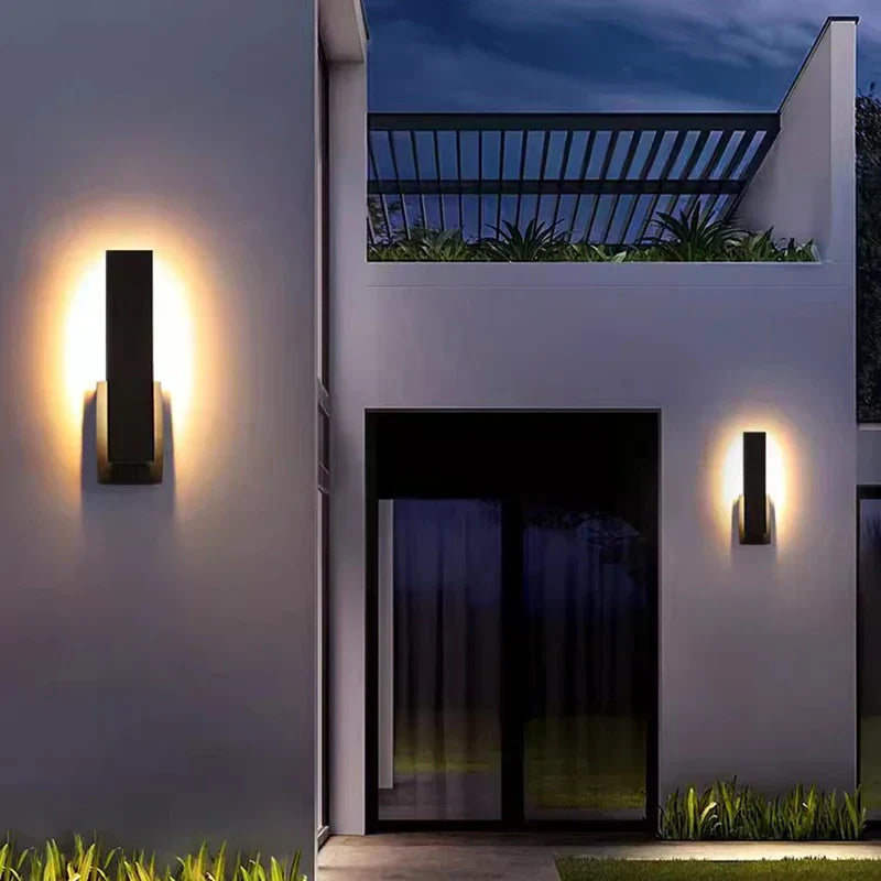 LumiArc Outdoor Wall Lamp