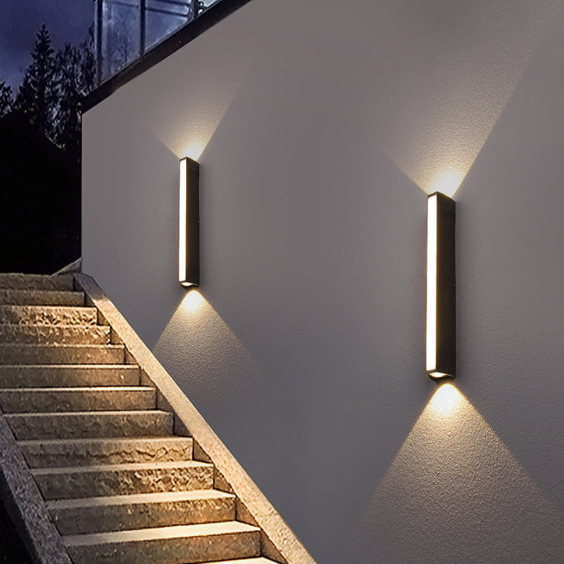 Lumedo Waterproof Outdoor Wall Lamp